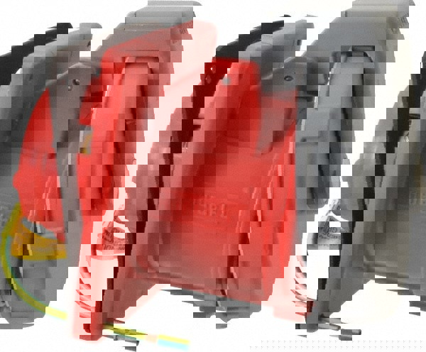 Pin & Sleeve Receptacles; Receptacle/Part Type: Receptacle; Pin Configuration: 4; Number of Poles: 3; IEC Pin & Sleeve Style: IEC 309; Amperage: 60 A; Voltage: 480 V ac; Resistance Features: Water-Tight; Number Of Phases: 3; Number Of Wires: 4; Horsepower